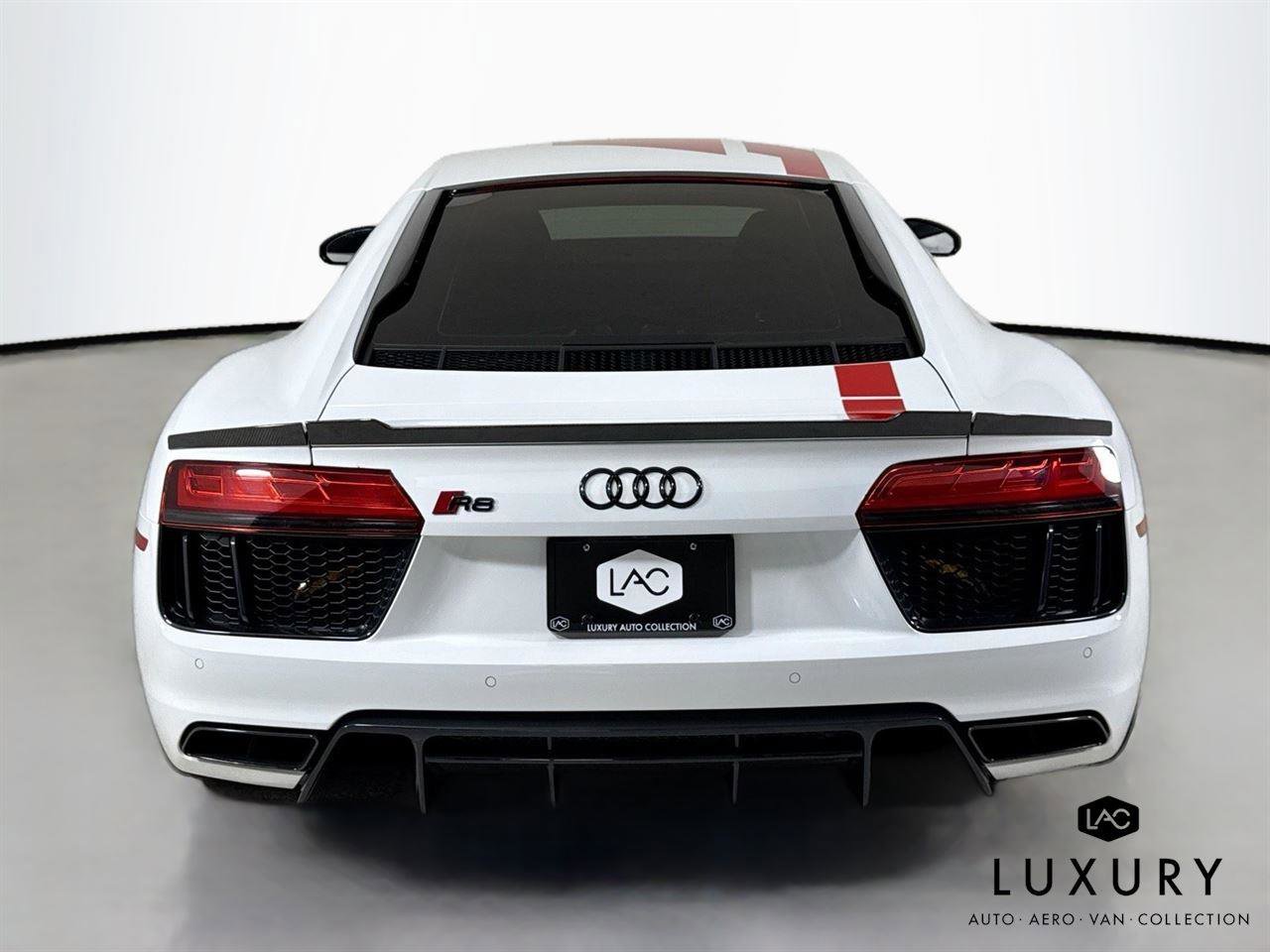 Used 2018 Audi R8 V10 w/ Premium Package image 7