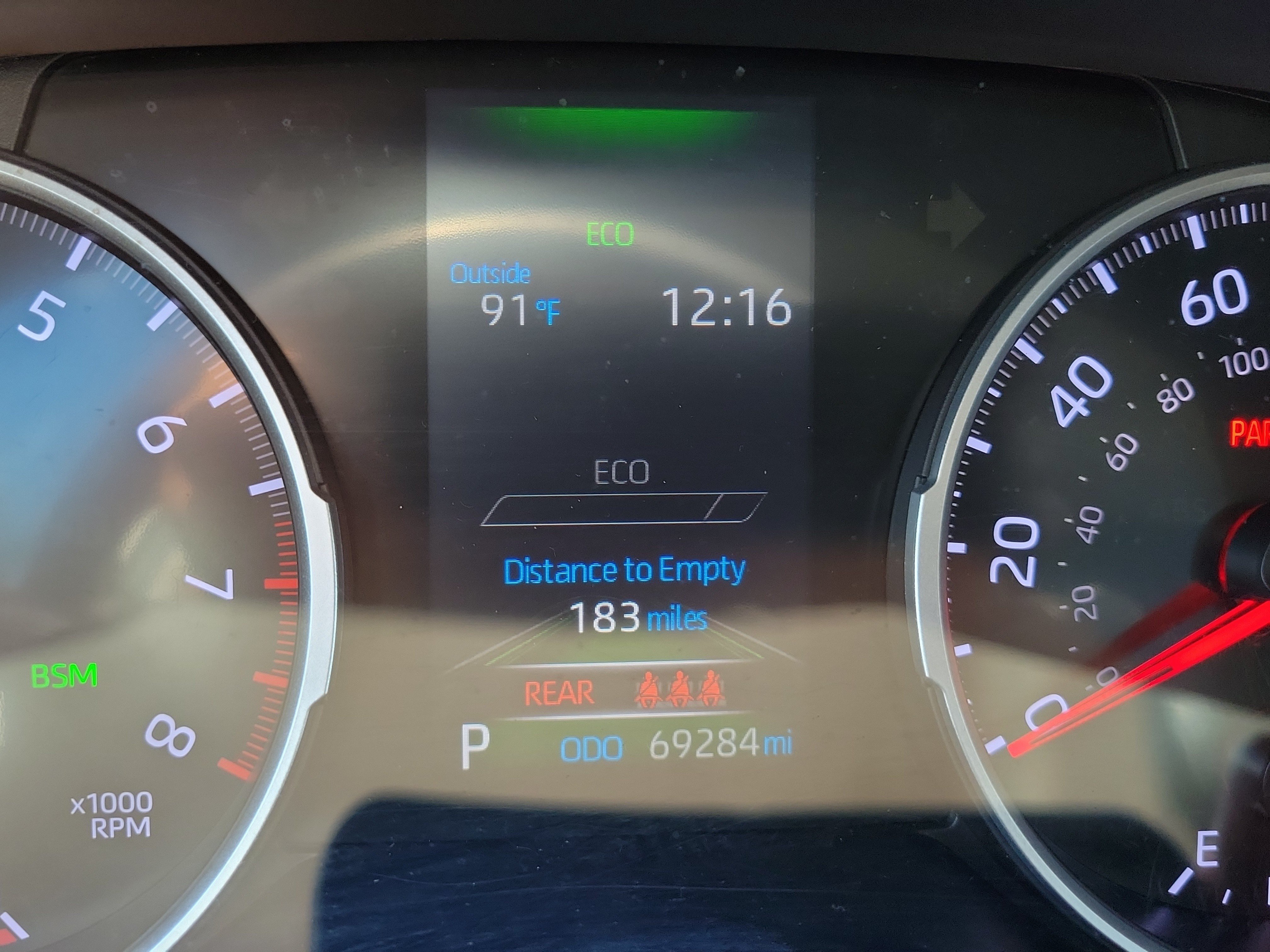 Used 2021 Toyota RAV4 XLE Premium FWD image 23