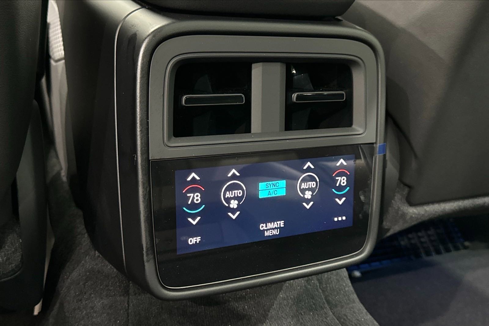 New 2025 Porsche Taycan 4S image 17