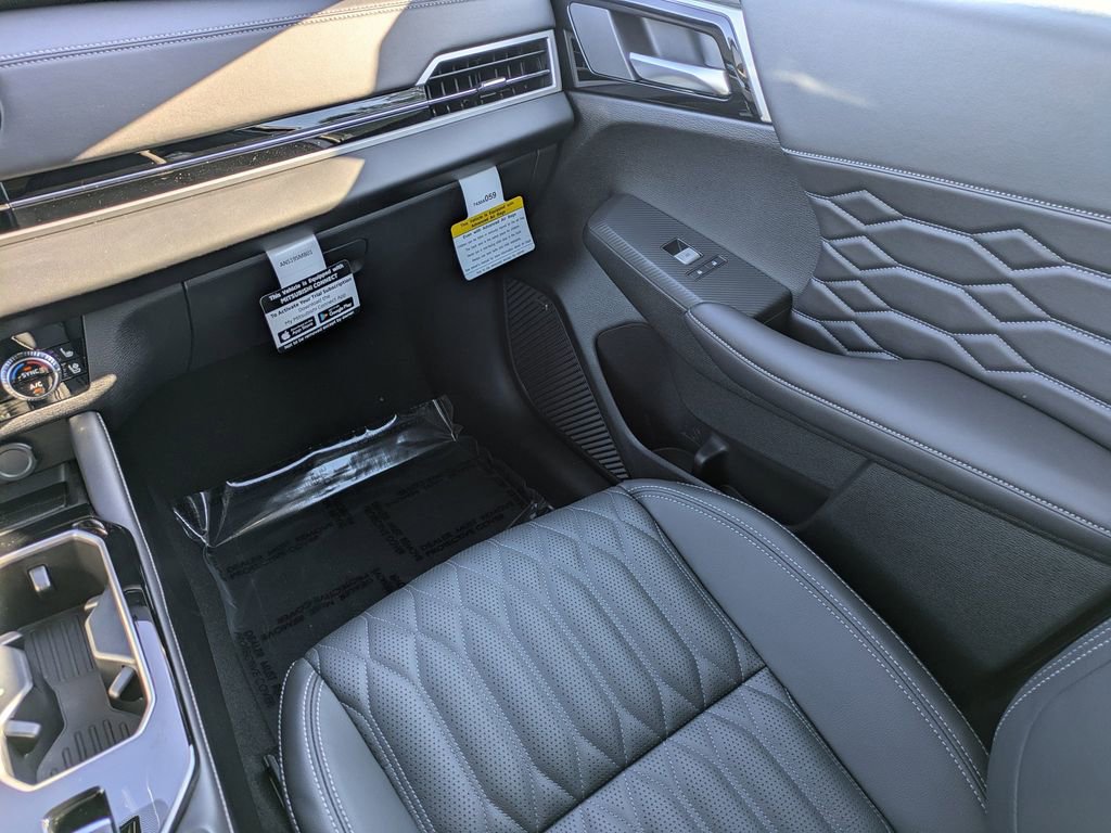 New 2026 Mitsubishi Outlander SEL FWD image 18
