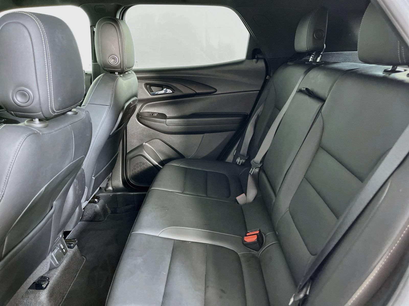 Used 2021 Chevrolet TrailBlazer ACTIV w/ Sun and Liftgate Package FWD image 33