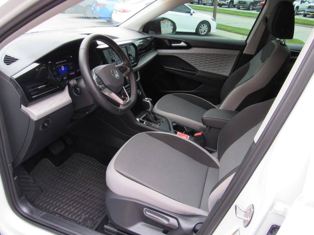Used 2024 Volkswagen Taos S FWD image 13