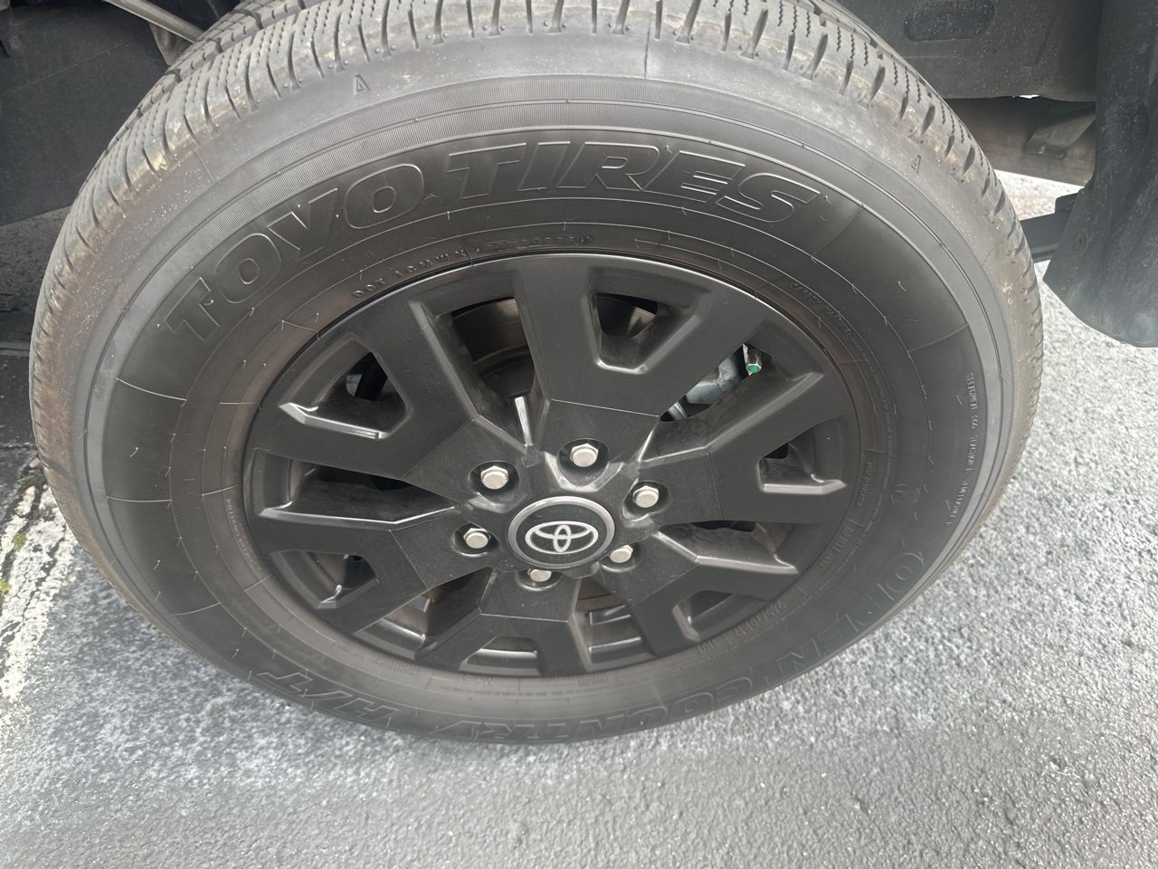 Used 2025 Toyota Tacoma SR image 13