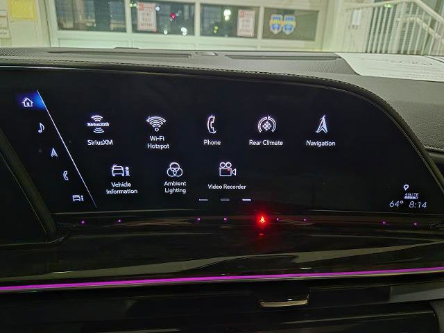 Used 2023 Cadillac Escalade Premium Luxury AWD/4WD image 21