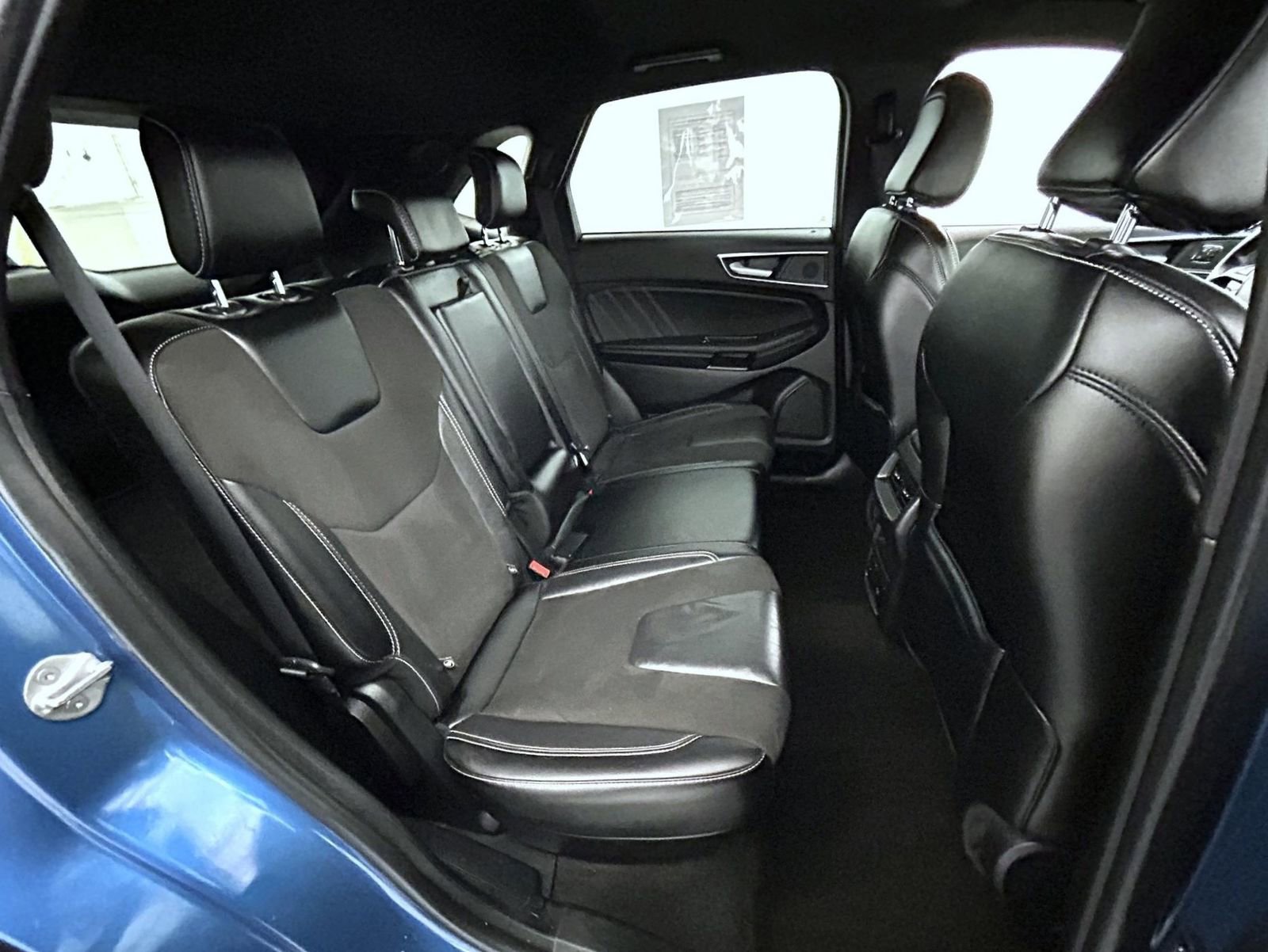 Used 2020 Ford Edge ST w/ Cold Weather Package AWD/4WD image 18