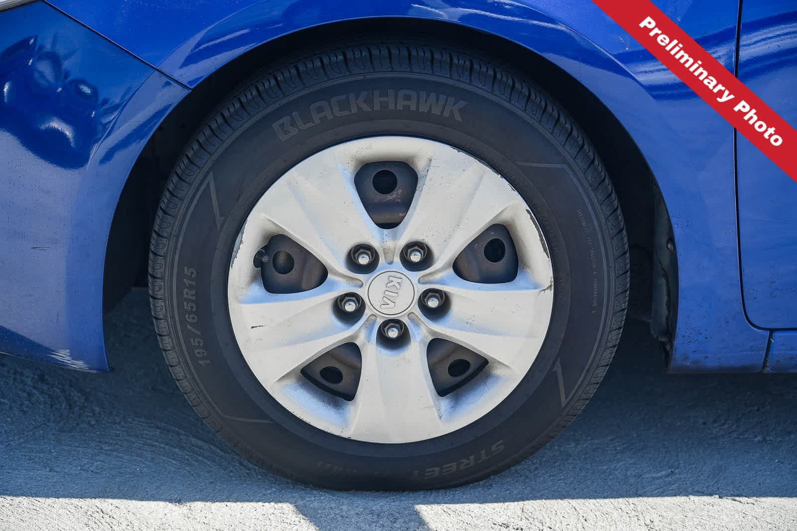 Used 2017 Kia Forte LX FWD image 13
