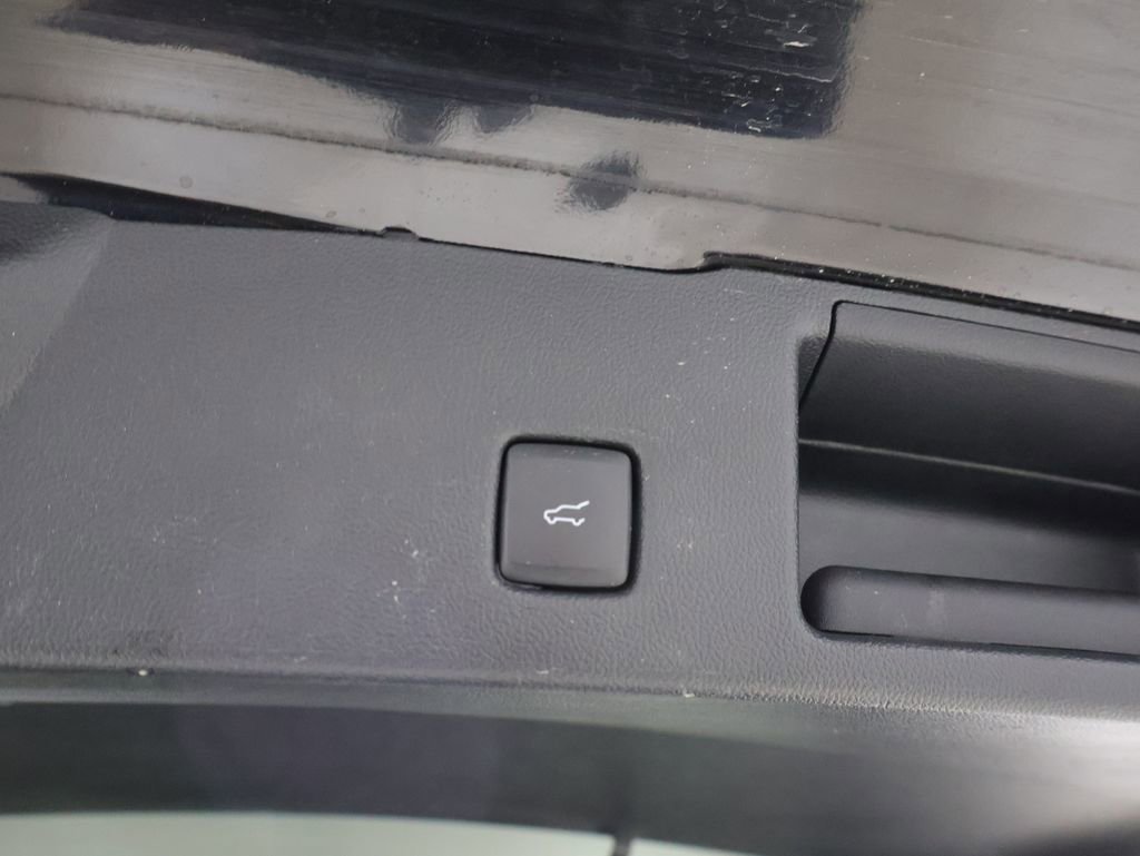 Used 2023 Ford Escape Active AWD/4WD image 19