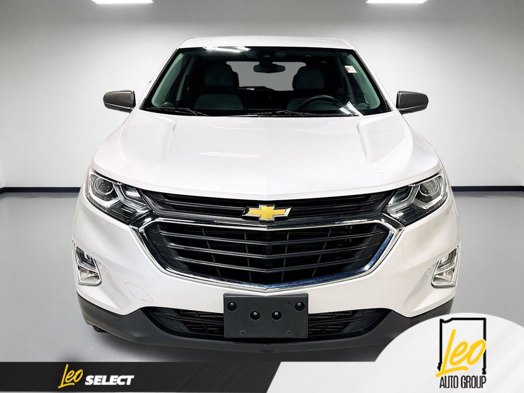 Used 2020 Chevrolet Equinox LS w/ LS Convenience Package AWD/4WD image 2