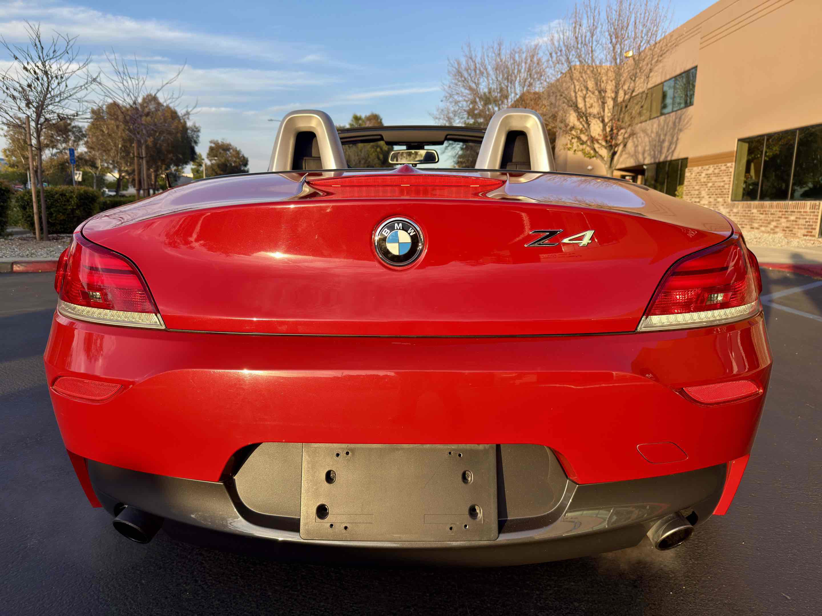 Used 2012 BMW Z4 sDrive35i image 15