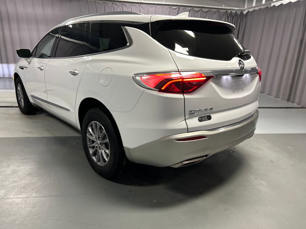 Used 2024 Buick Enclave Premium image 5