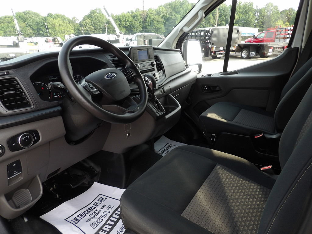 Used 2025 Ford Transit 250 Low Roof w/ Exterior Upgrade Package RWD image 16