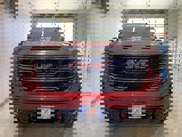 Used 2023 GMC Sierra 1500 AT4 w/ AT4 Preferred Package AWD/4WD image 4