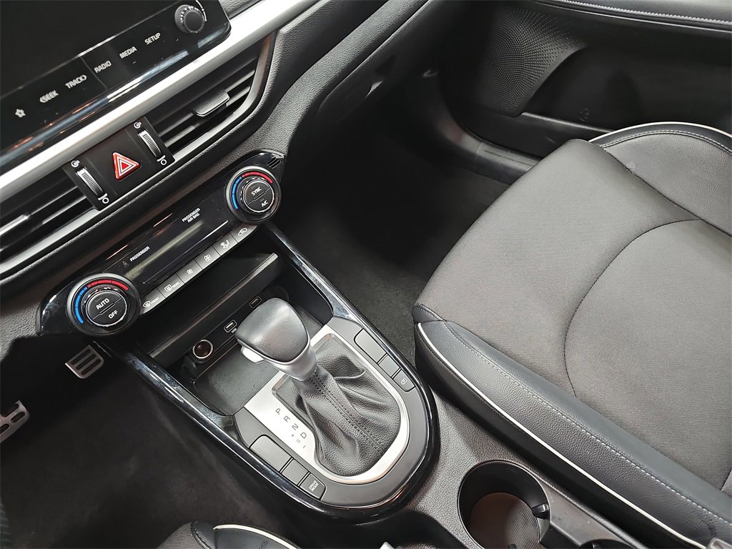 Used 2023 Kia Forte GT-Line image 24