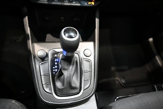 Used 2022 Hyundai Kona SEL w/ Cargo Package image 19