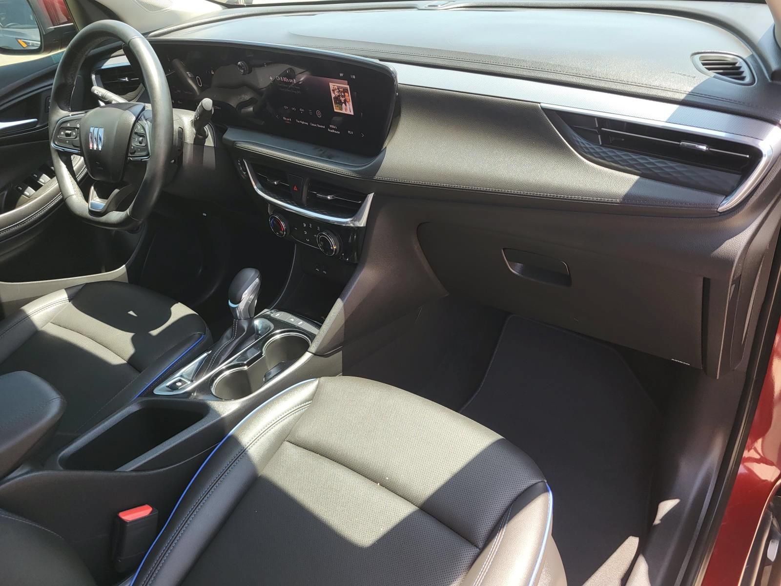 Used 2025 Buick Encore GX Sport Touring w/ Advanced Technology Package FWD image 12