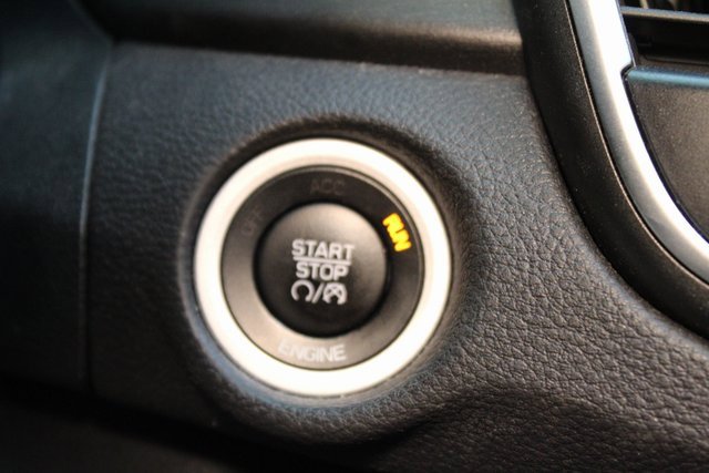 Used 2015 Chrysler 200 LX image 21