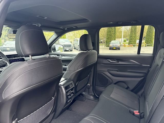 New 2026 Jeep Grand Cherokee Laredo X AWD/4WD image 17