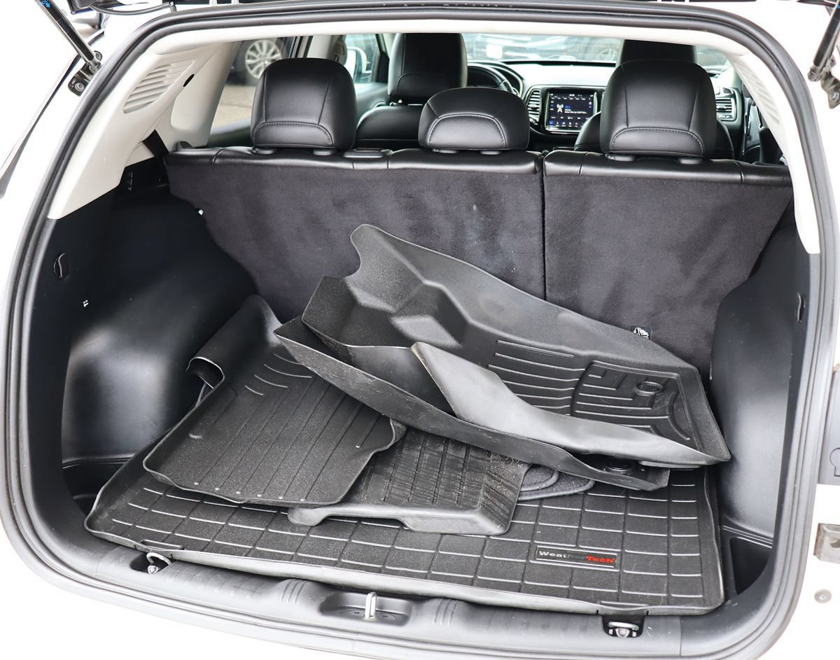 Used 2019 Jeep Compass Latitude FWD image 24