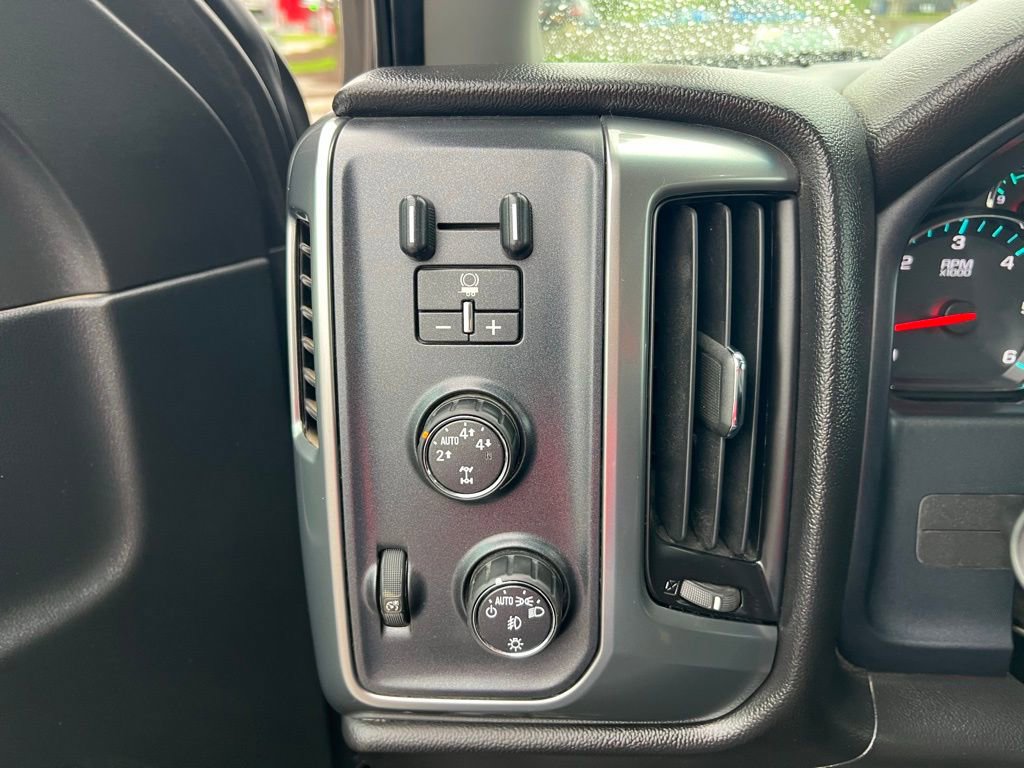 Used 2016 Chevrolet Silverado 1500 LT w/ All Star Edition AWD/4WD image 41