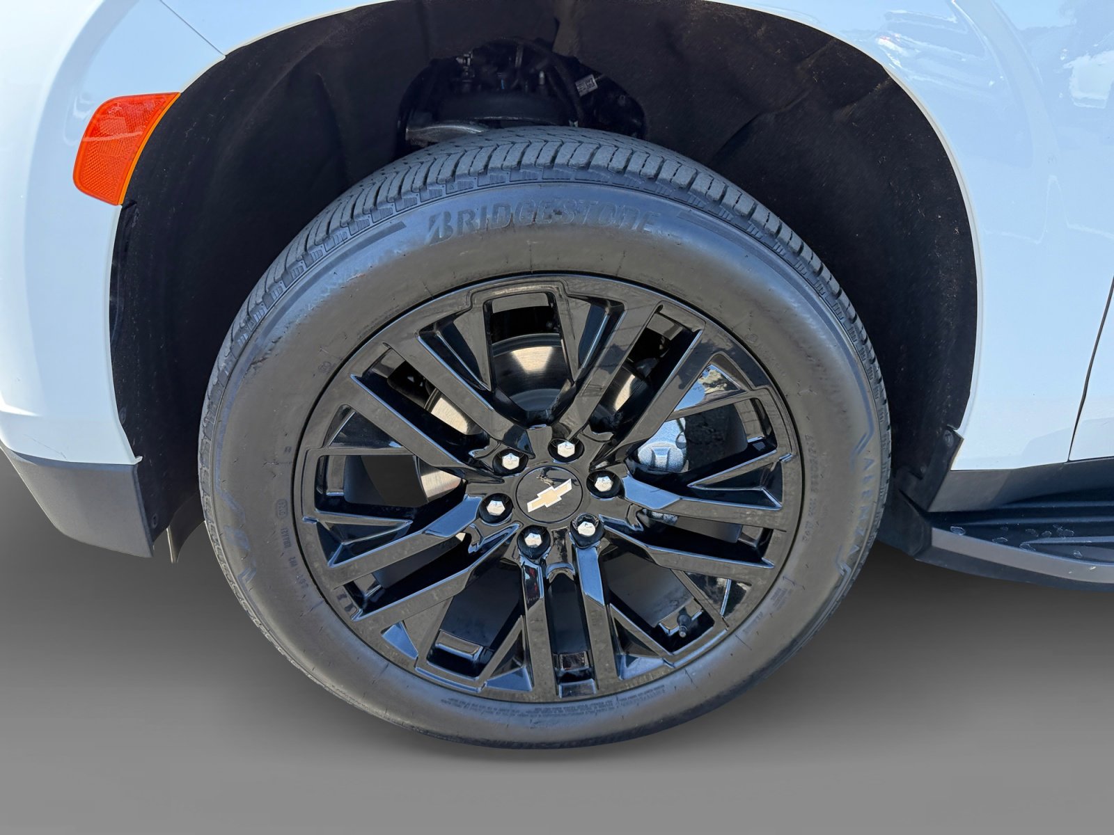 Used 2024 Chevrolet Suburban RST w/ Luxury Package image 9