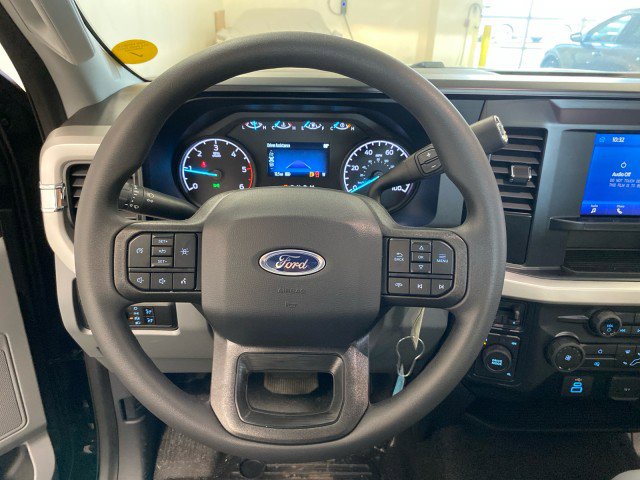 New 2025 Ford F350 XL w/ XL Chrome Package image 19