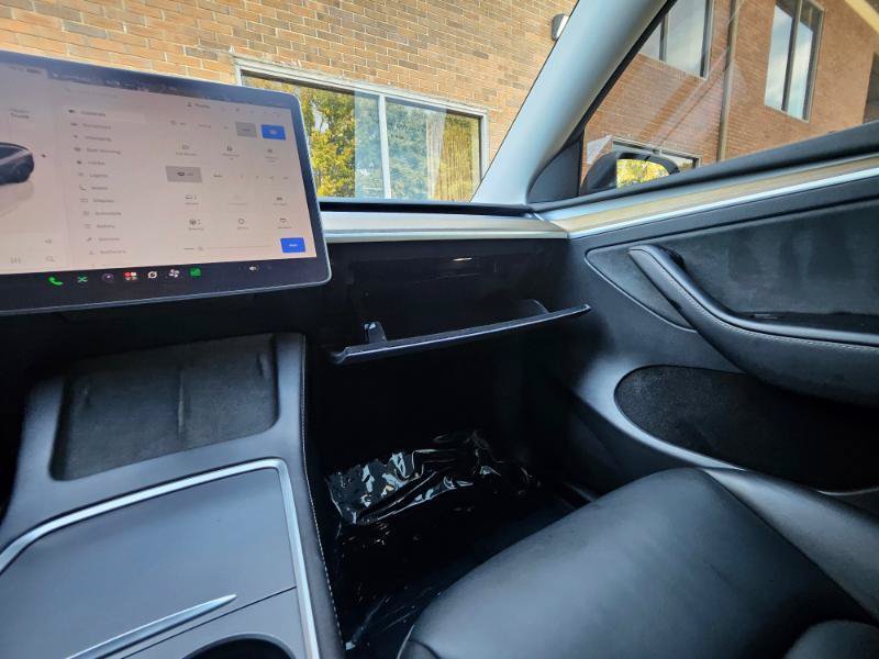 Used 2022 Tesla Model Y Long Range AWD/4WD image 55
