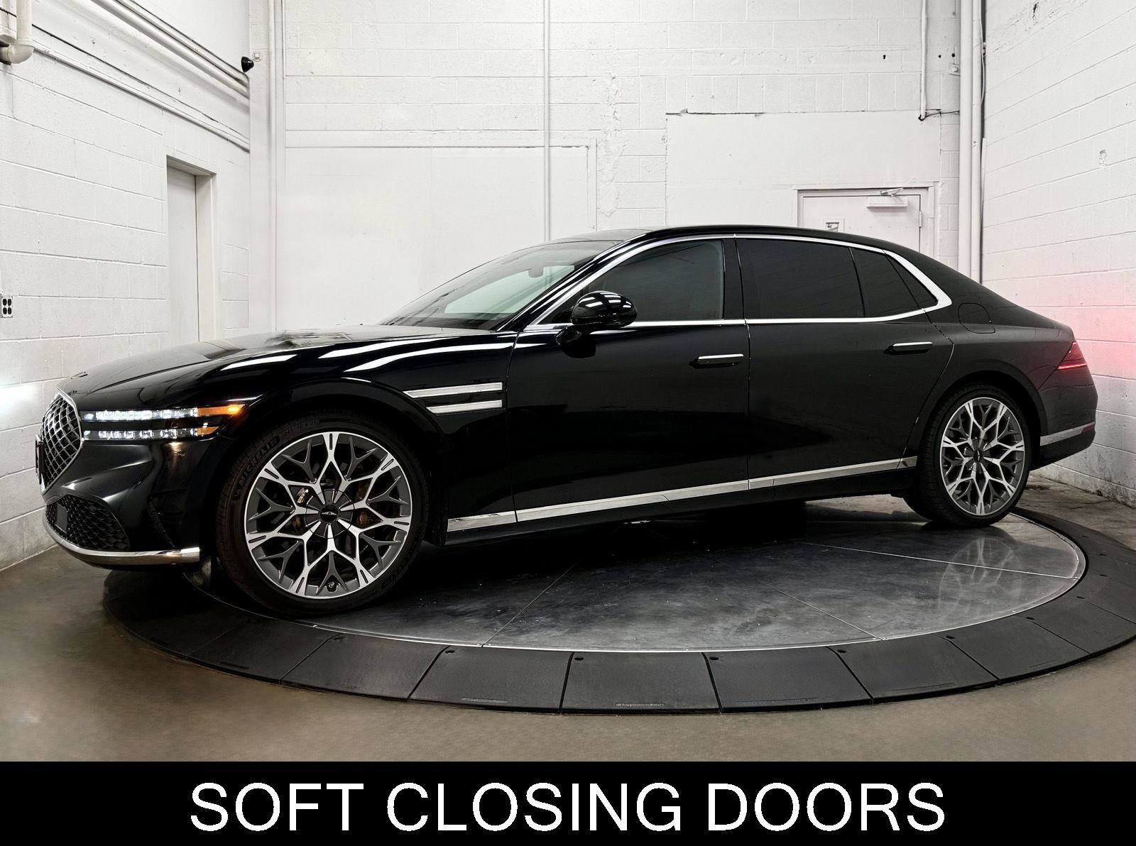 Used 2023 Genesis G90 3.5T AWD/4WD image 4