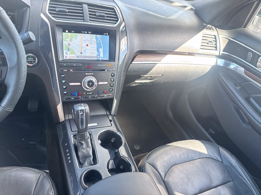 Certified 2018 Ford Explorer Limited FWD image 18