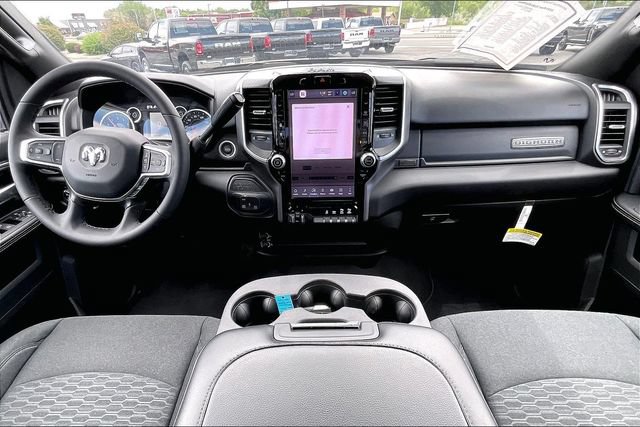 Used 2025 RAM 2500 Big Horn AWD/4WD image 15