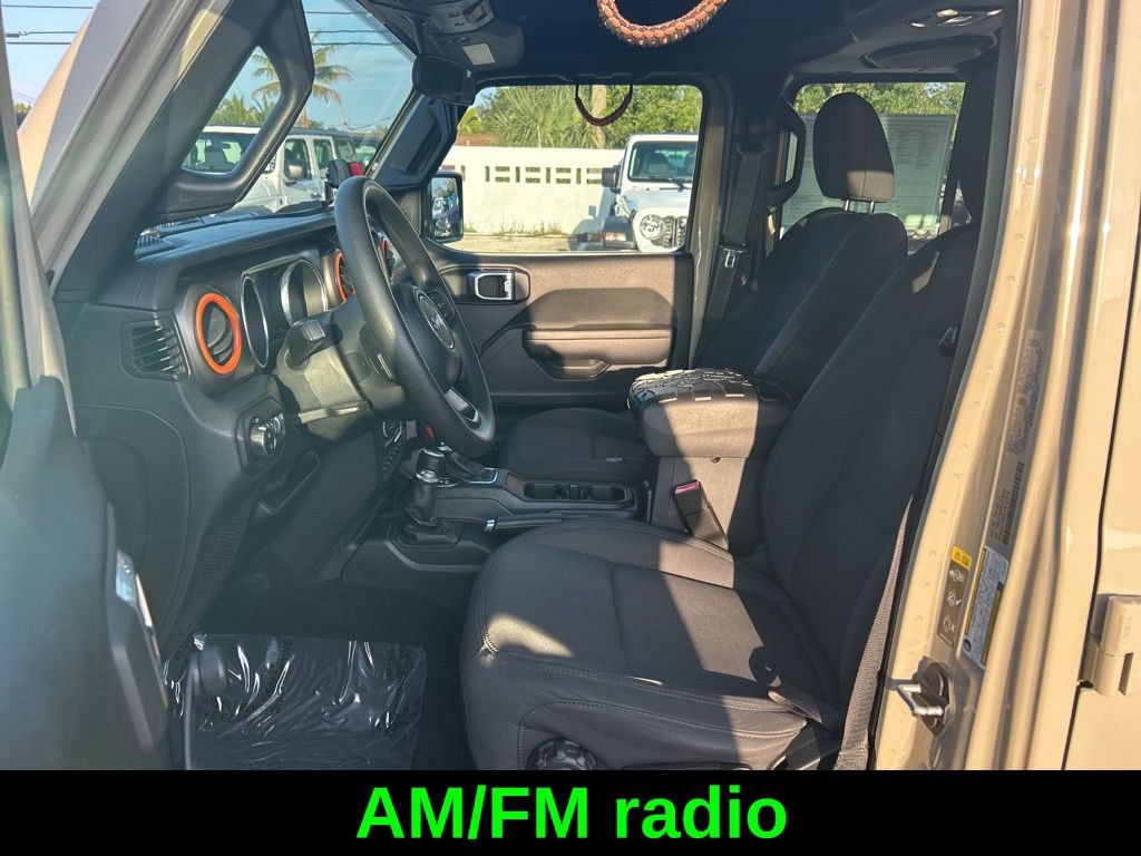Used 2020 Jeep Gladiator Sport AWD/4WD image 11
