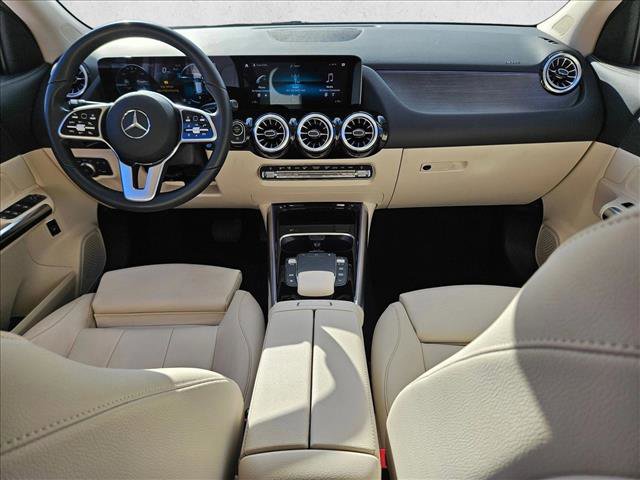 Used 2022 Mercedes-Benz GLA 250 4MATIC image 16