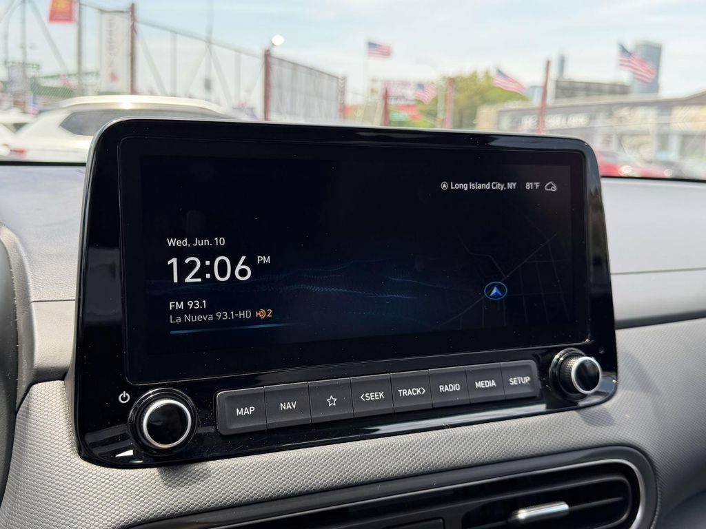 Certified 2023 Hyundai Kona SEL w/ Convenience Package AWD/4WD image 29