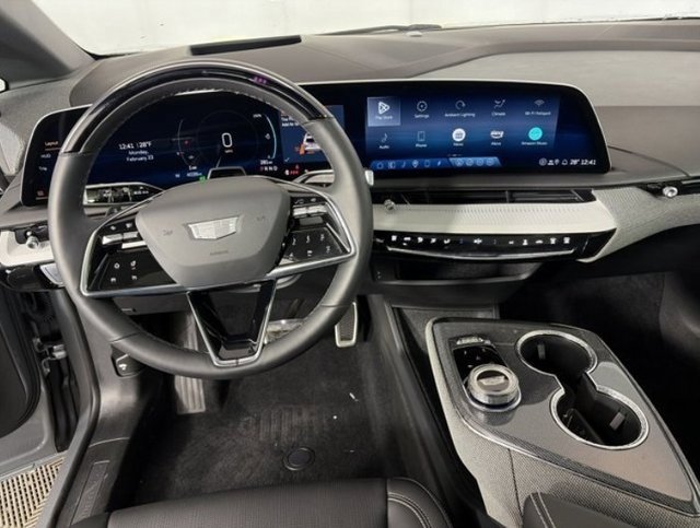 Certified 2025 Cadillac Optiq Sport 2 image 2