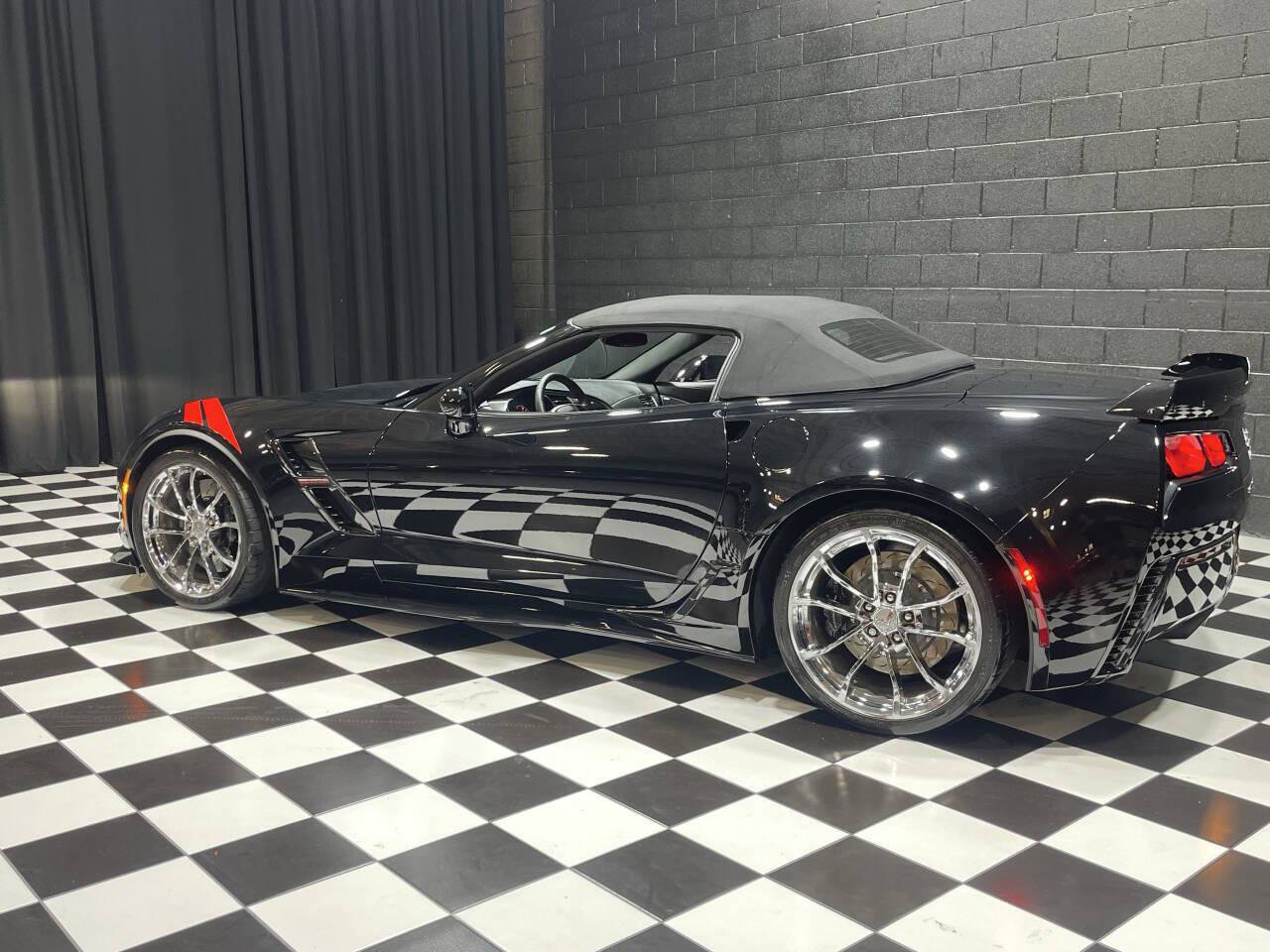 Used 2017 Chevrolet Corvette Grand Sport image 16