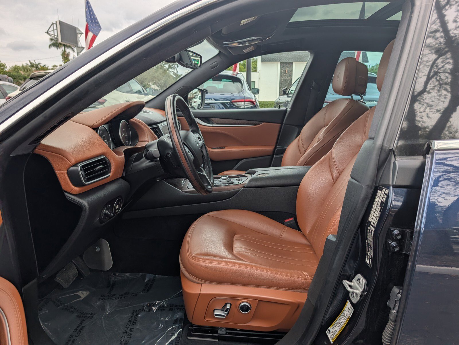 Used 2022 Maserati Levante Modena image 10