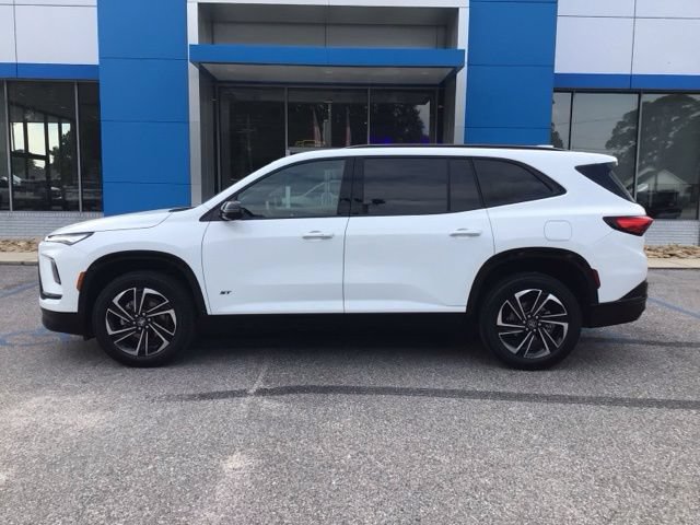 Used 2026 Buick Enclave Sport Touring FWD image 2