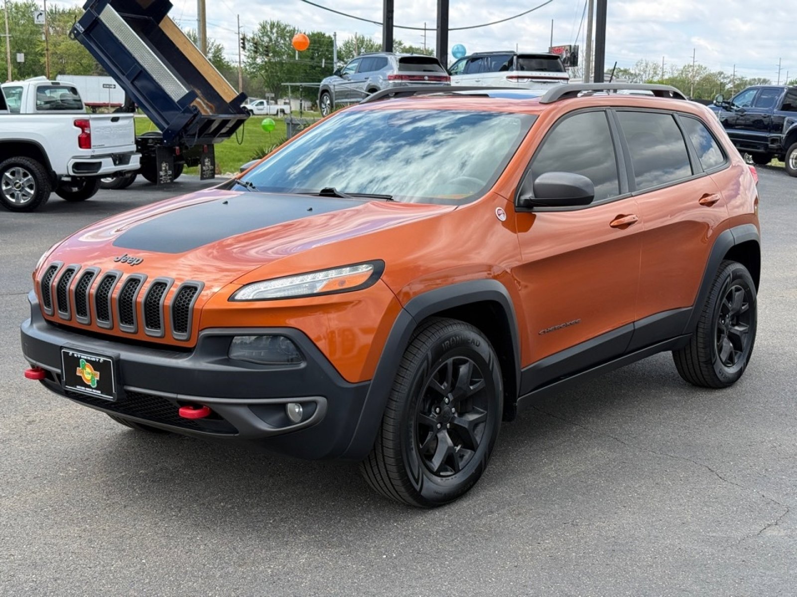 Used 2014 Jeep Cherokee Trailhawk w/ Comfort/Convenience Group AWD/4WD image 4
