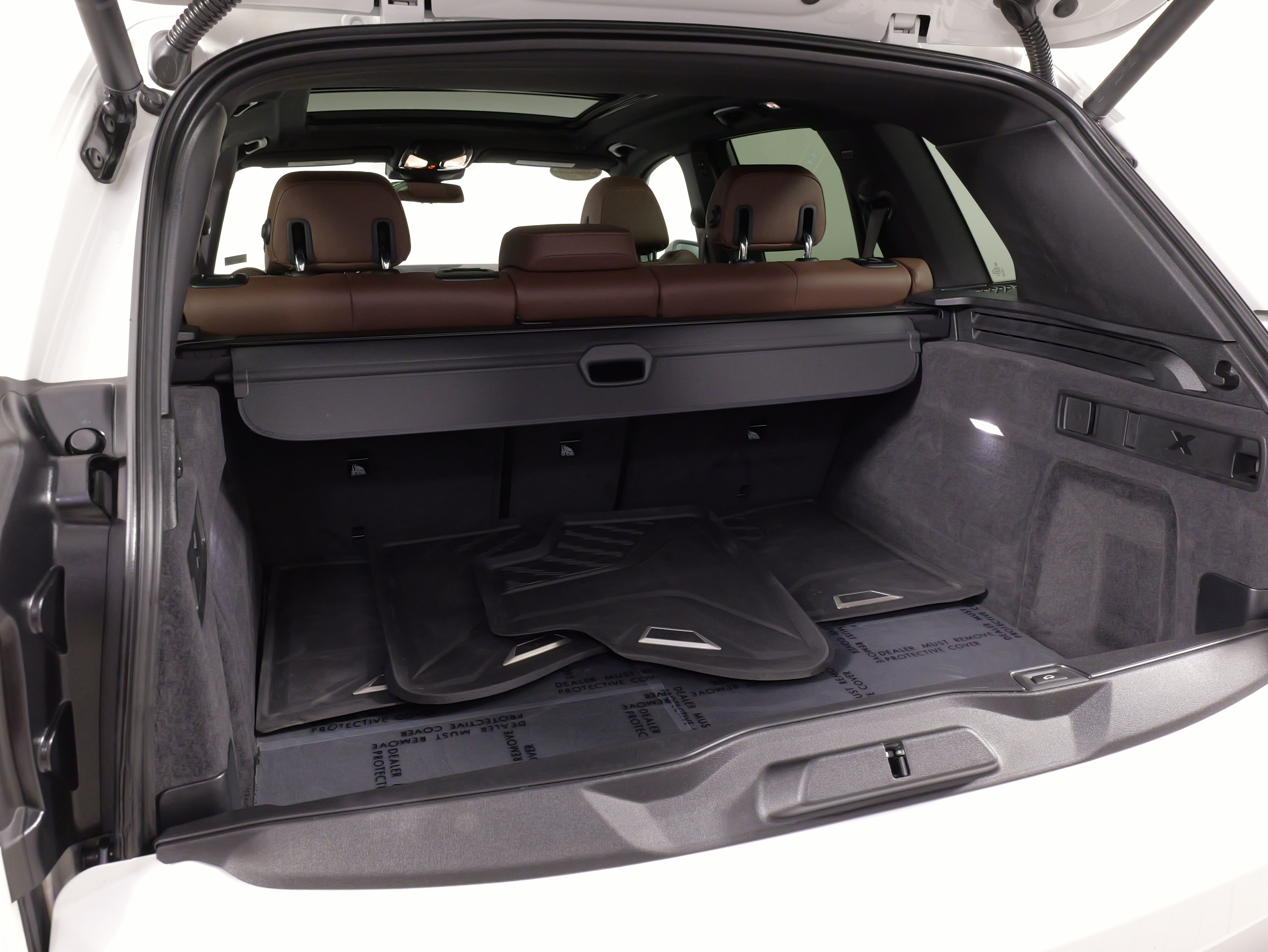 Used 2025 BMW X5 xDrive40i w/ Parking Assistance Package AWD/4WD image 56