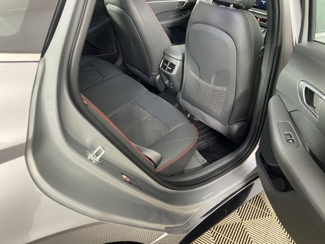 Used 2020 Hyundai Sonata SEL Plus w/ Tech Package image 12