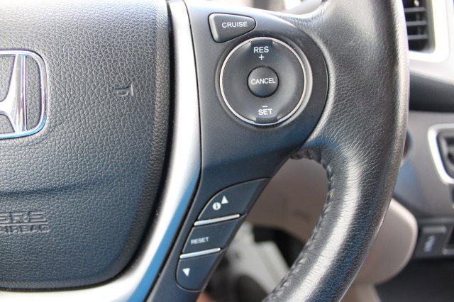 Used 2017 Honda Ridgeline RTL-T image 23