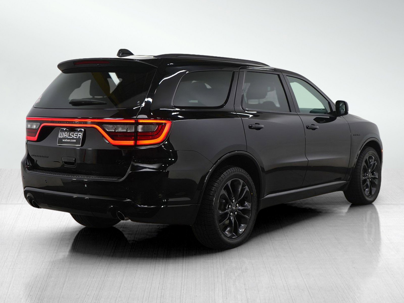 Used 2022 Dodge Durango R/T w/ Blacktop Package AWD/4WD image 5
