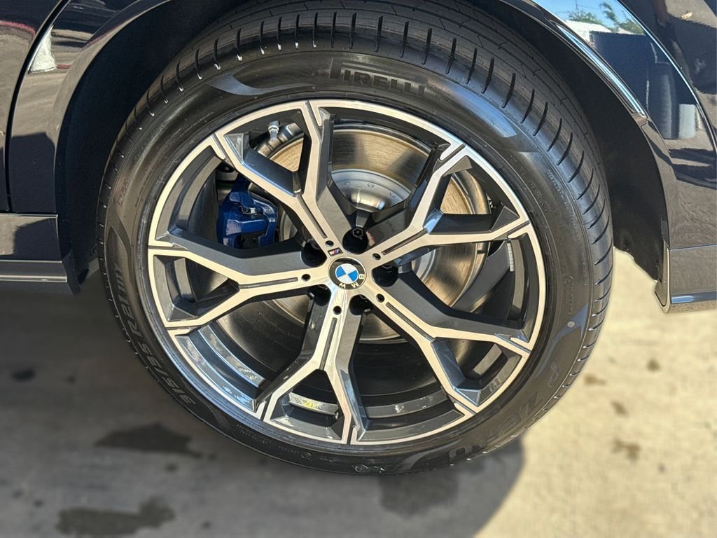 New 2026 BMW X6 M60i image 14