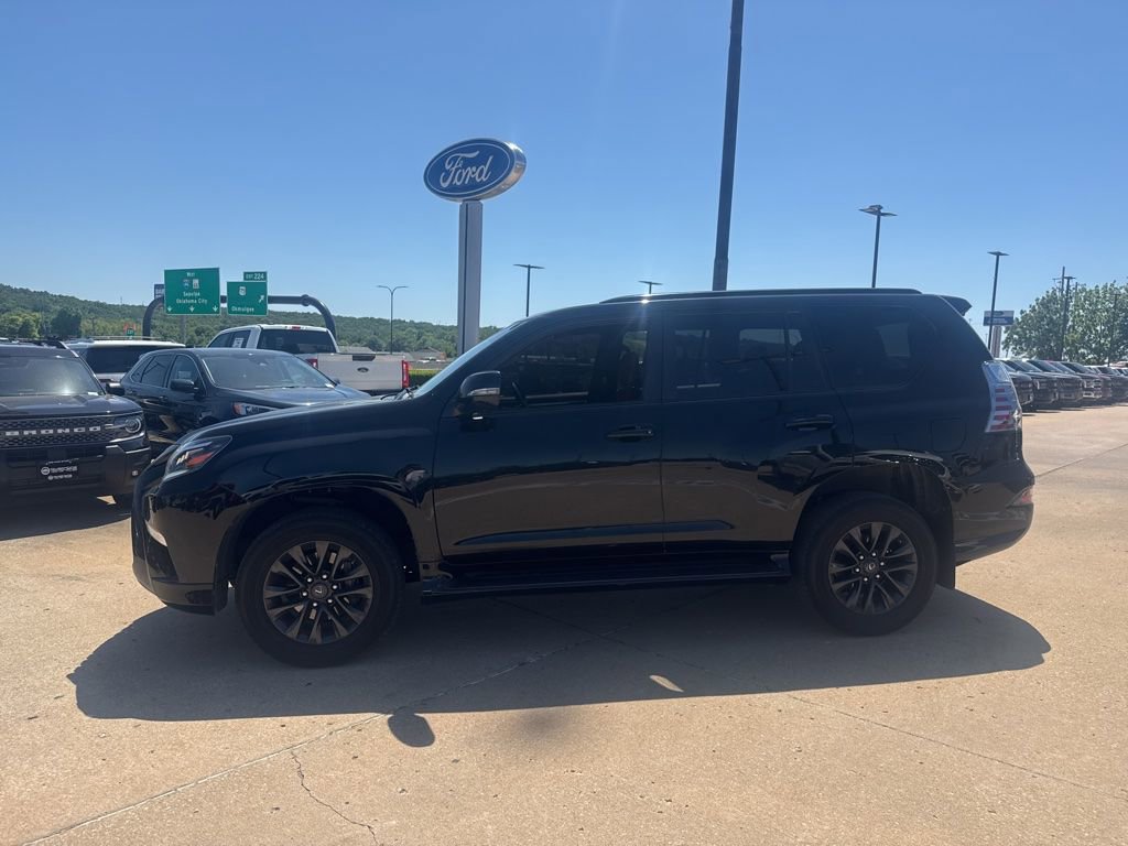 Used 2023 Lexus GX 460 Premium w/ Premium Package AWD/4WD image 7