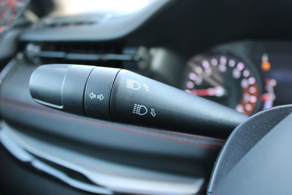 Used 2025 Jeep Compass Trailhawk w/ Trailer Tow Group image 38