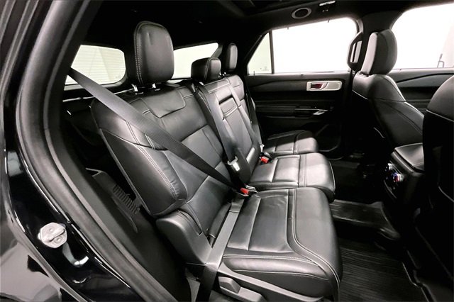 Used 2023 Ford Explorer ST w/ Technology Package image 23