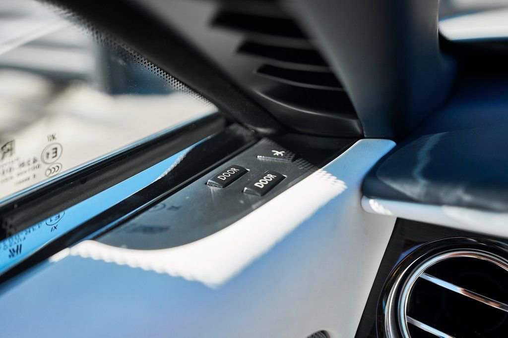 Used 2020 Rolls-Royce Wraith image 52