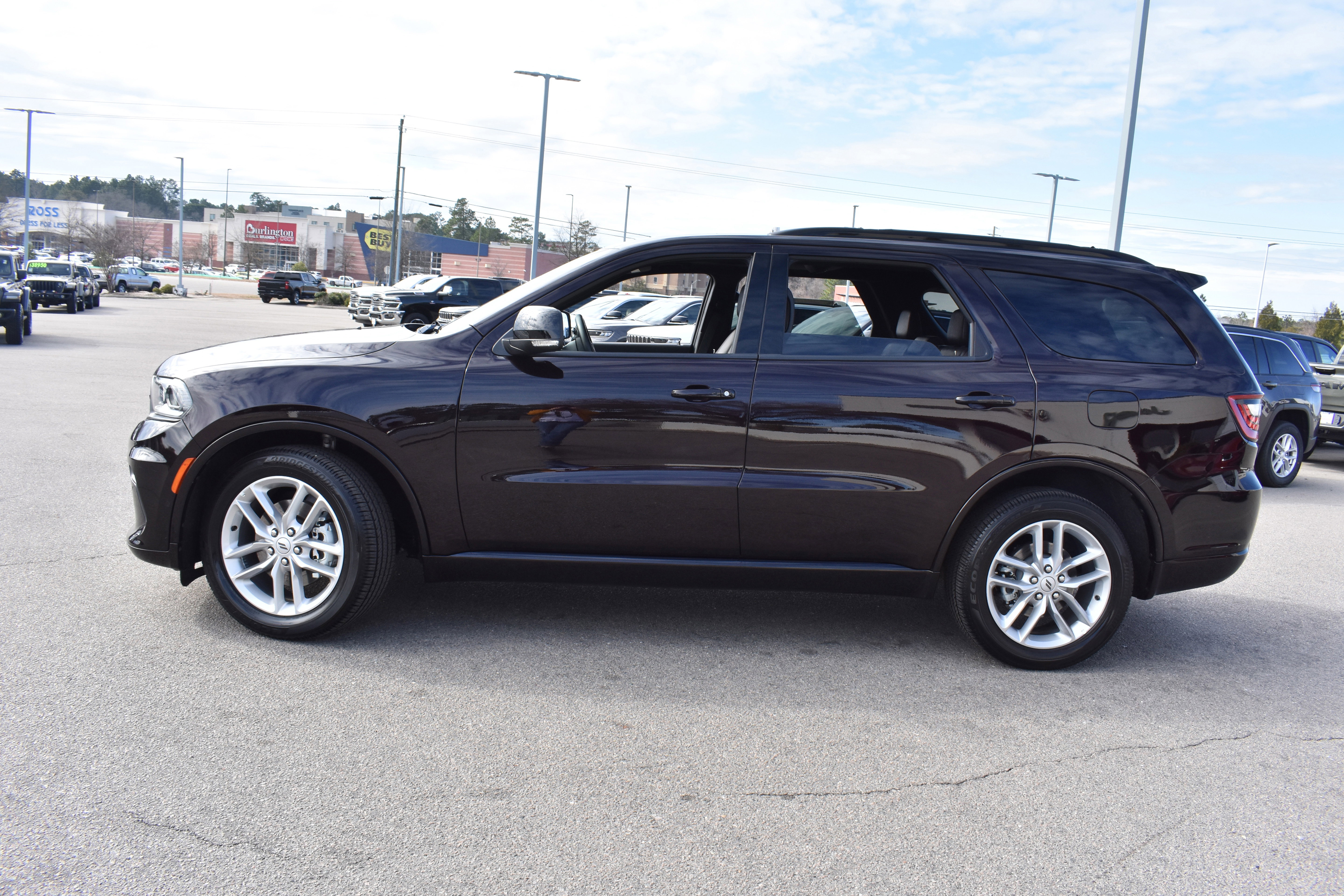 Used 2025 Dodge Durango GT image 6