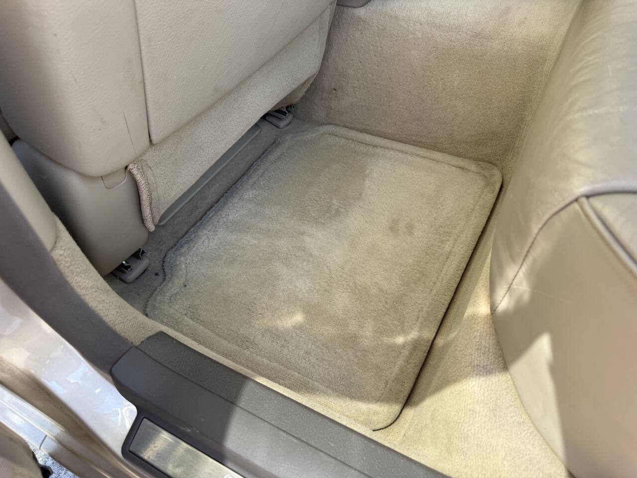 Used 2002 Lexus LS 430 RWD image 43