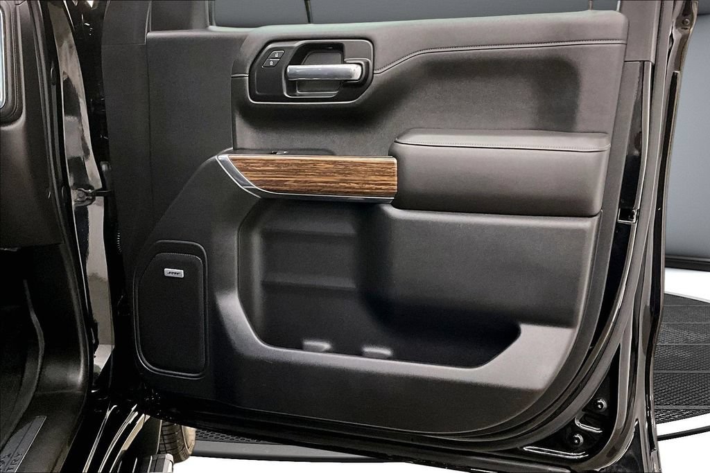 Used 2019 Chevrolet Silverado 1500 High Country w/ Trailer Camera Package AWD/4WD image 29