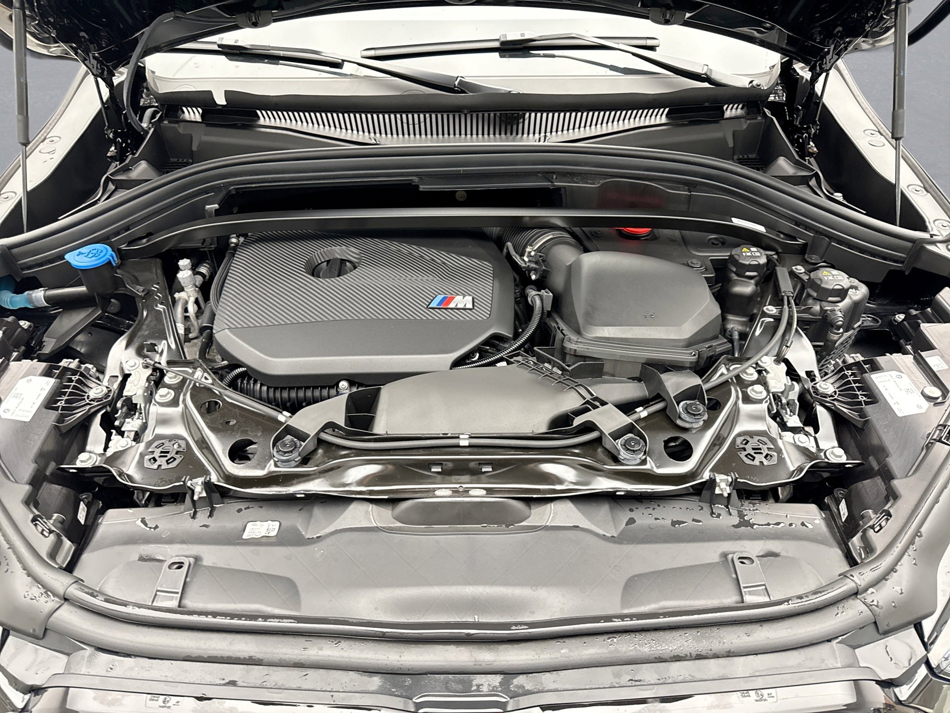 Used 2025 BMW X2 M35i w/ Premium Package image 28